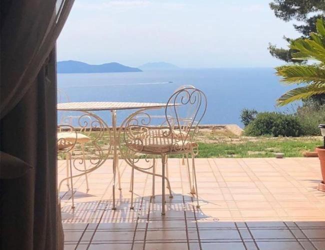 Stella D'Argento Bed & Breakfast Порто Санто Стефано Екстериор снимка